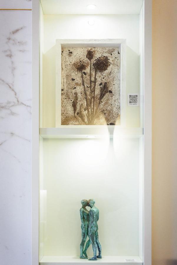 Modern Art Studio In Флоренция Экстерьер фото